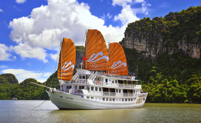 Paradise Peak Cruise Halong Bay