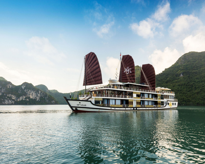 Orchid Classic Cruise Halong bay